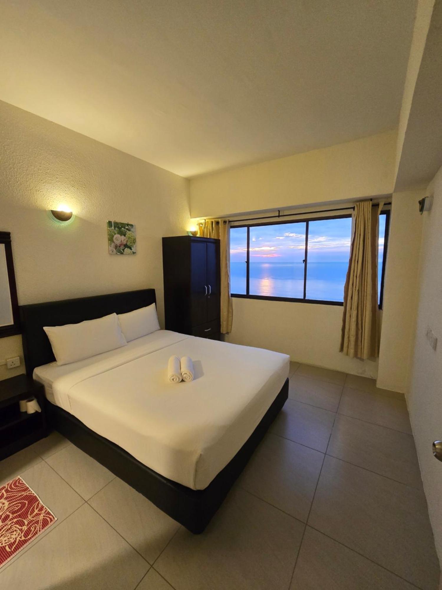Ocean Seaview Batu Feringgi